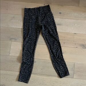 Vuori Black Leopard Print Leggings